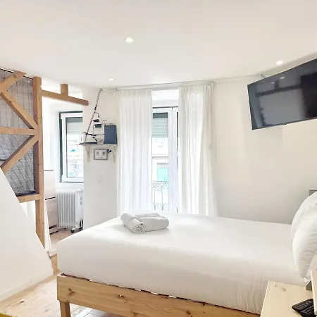 Alfacinha Fully Equipped By Homeful Homes * ליסבון